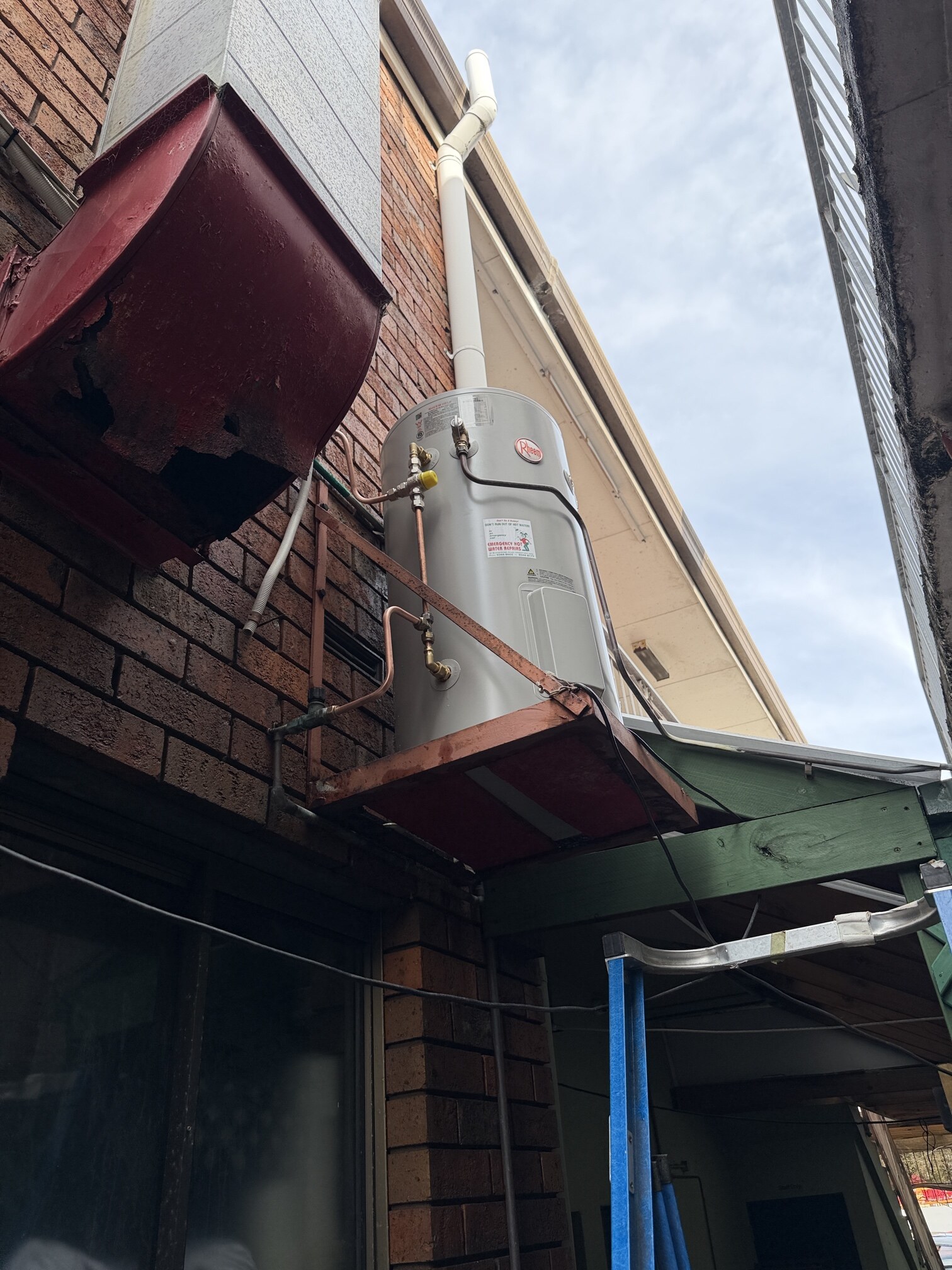 80L hot water system in Connells Point