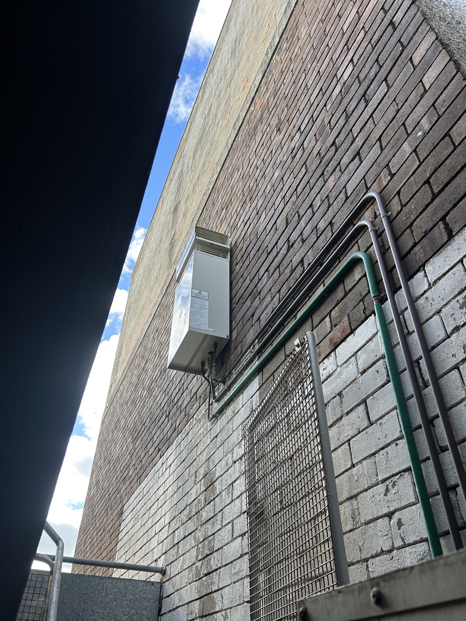No hot water in Leichhardt