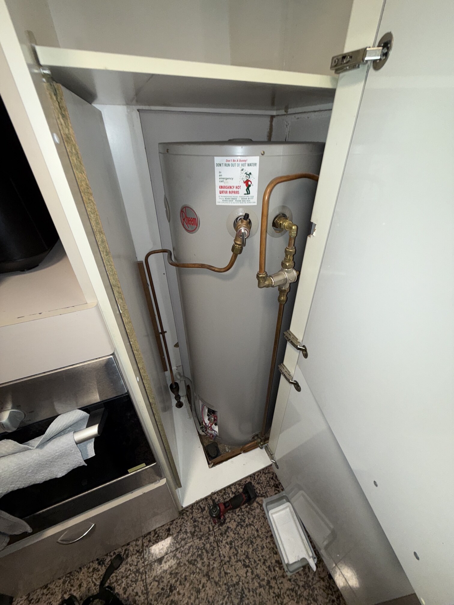 Hot water replacement in St Peters