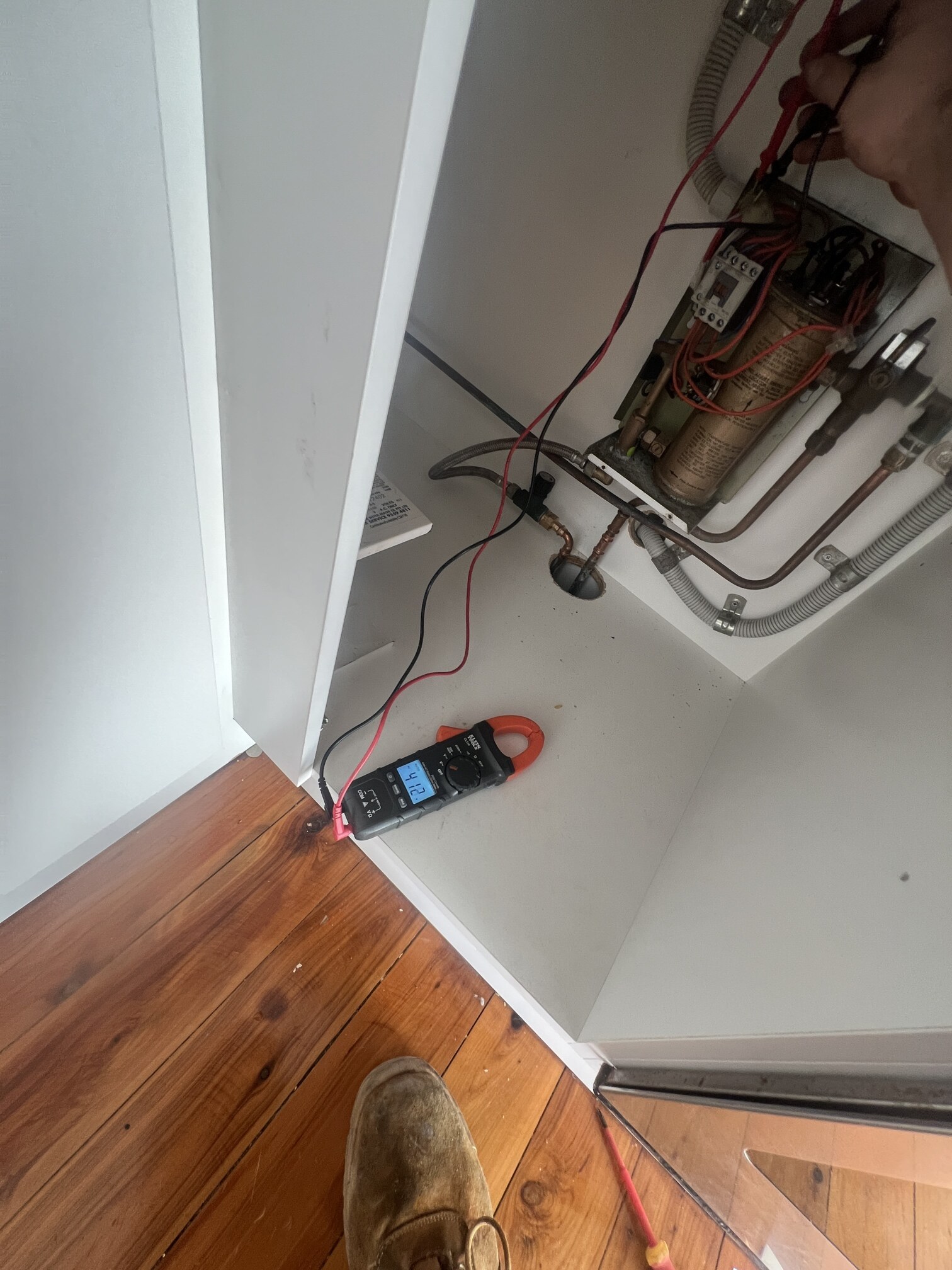 Emergency Hot Water Repairs technician with a new hot water system in Lilyfield